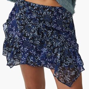 NWT! Free People Sammy Floral Miniskirt Large BLACK COMBO Blue Asymmetrical